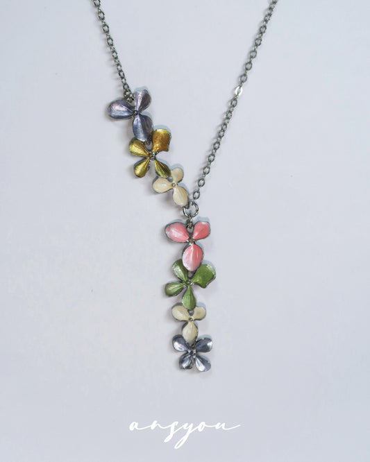 Color Bloom Necklace